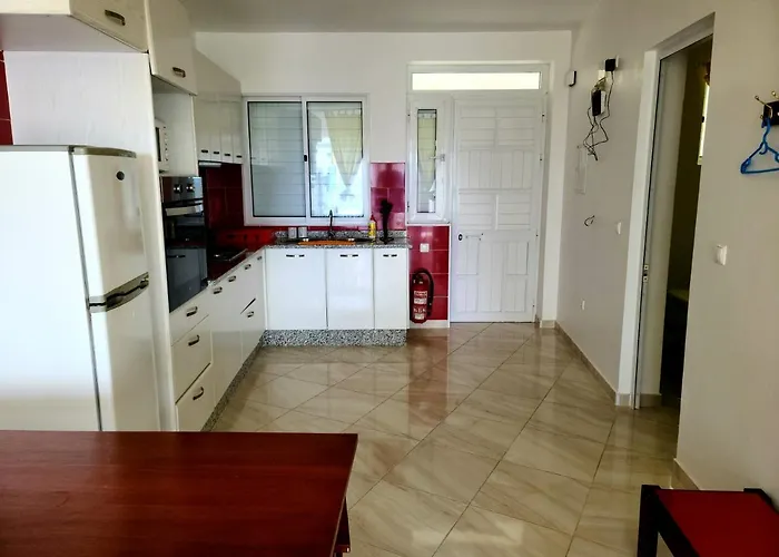 La Menor